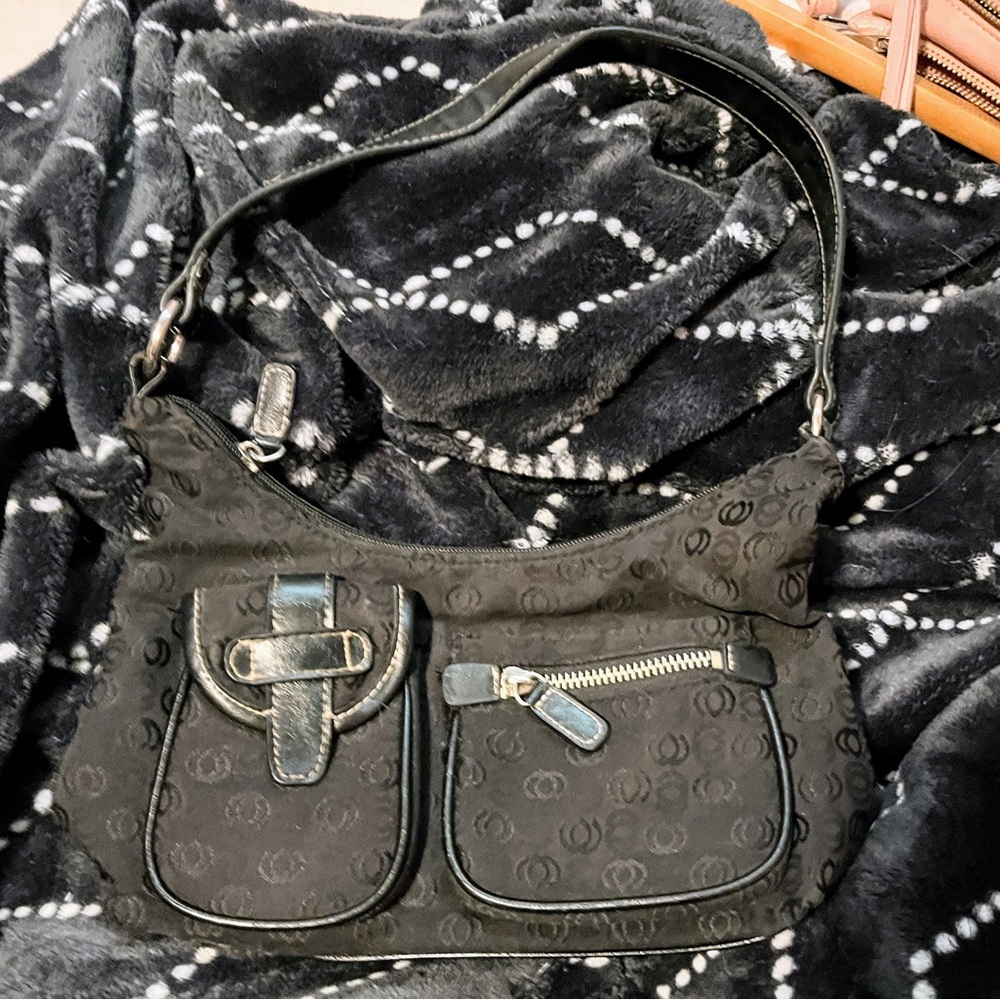 Stylish Black Shoulder Bag